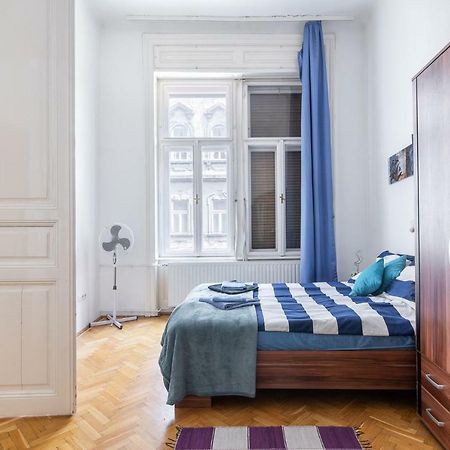 Izabella Home 2 Budapest Exteriör bild