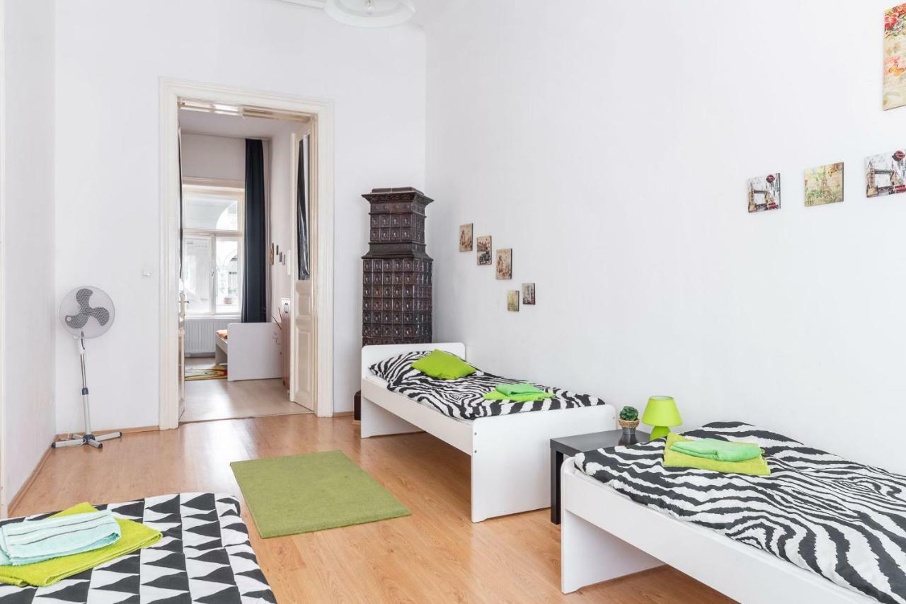 Izabella Home 2 Budapest Exteriör bild