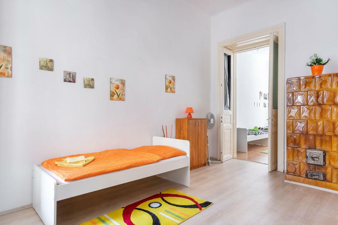 Izabella Home 2 Budapest Exteriör bild